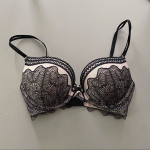 Victoria’s Secret Very Sexy Lace Push Up Bra